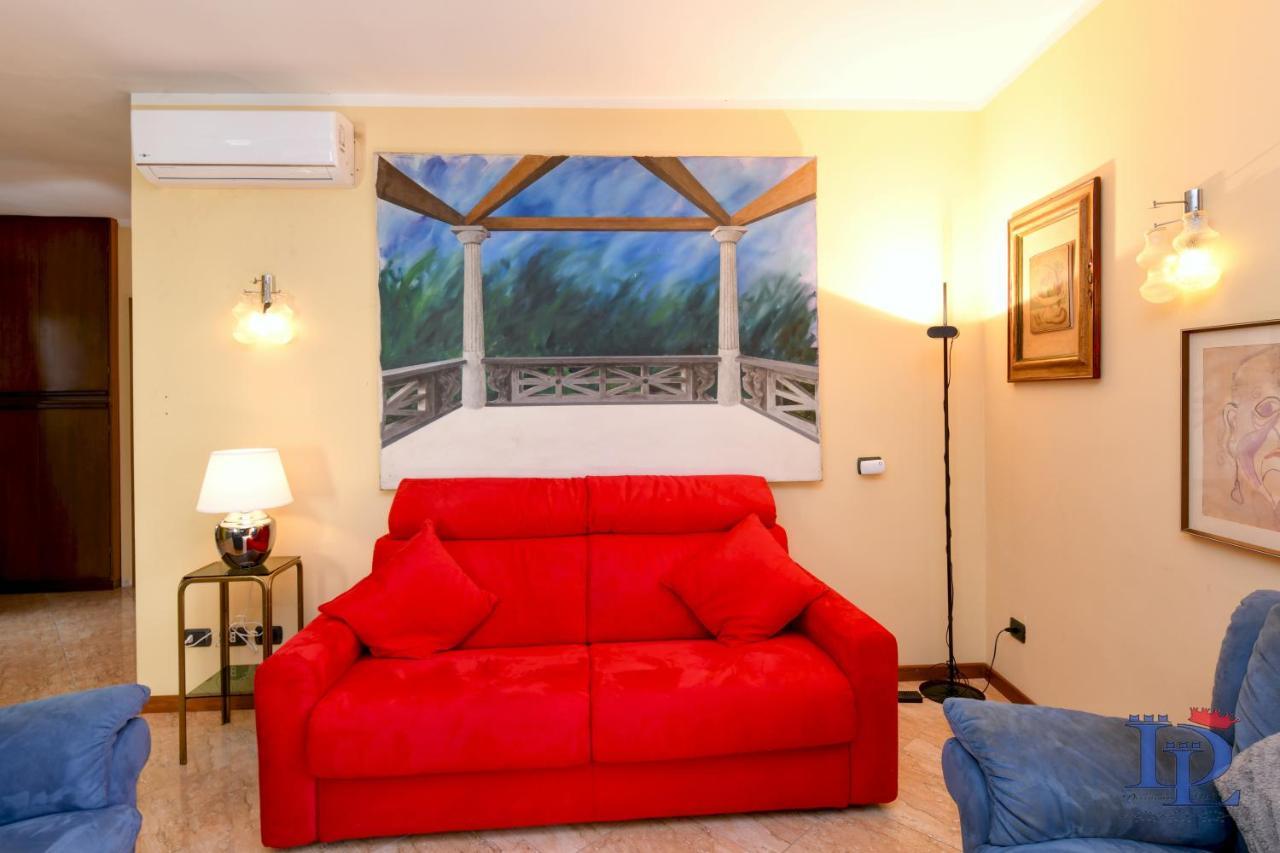 Desenzanoloft Official Partner Marriott Homes & Villas - Queen Of Sirmione Castle View المظهر الخارجي الصورة