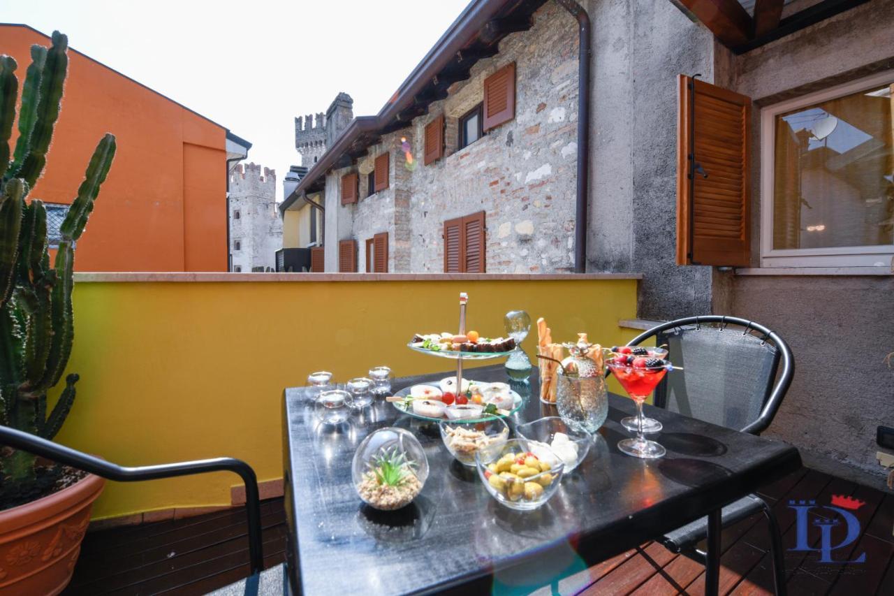 Desenzanoloft Official Partner Marriott Homes & Villas - Queen Of Sirmione Castle View المظهر الخارجي الصورة