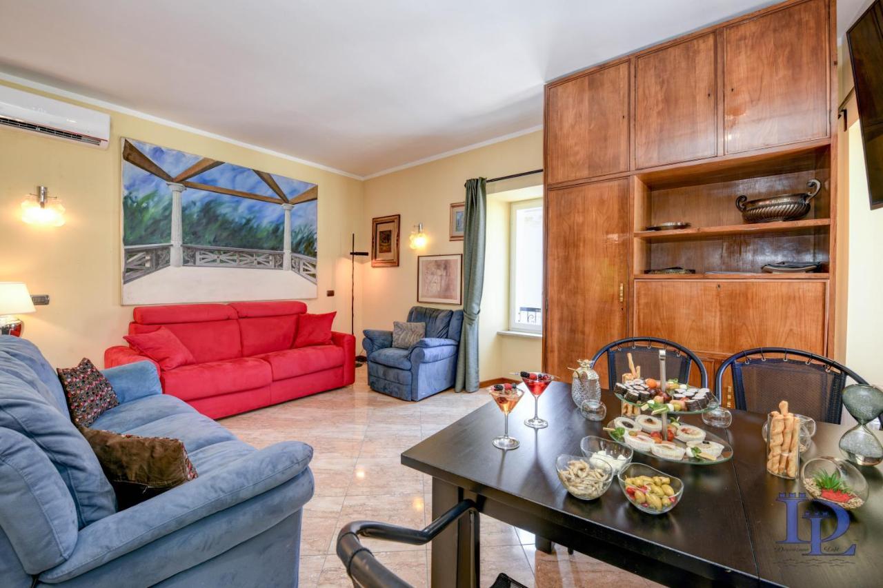 Desenzanoloft Official Partner Marriott Homes & Villas - Queen Of Sirmione Castle View المظهر الخارجي الصورة