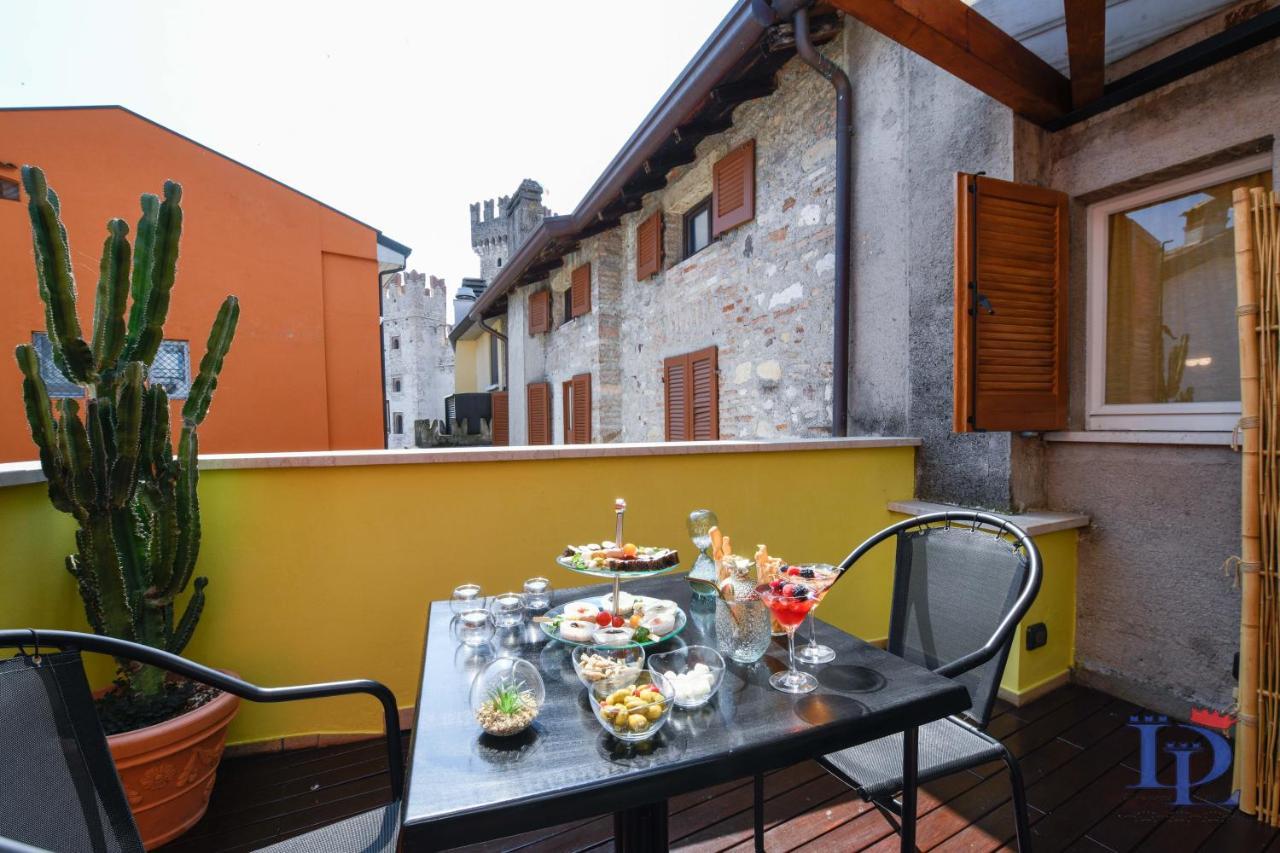 Desenzanoloft Official Partner Marriott Homes & Villas - Queen Of Sirmione Castle View المظهر الخارجي الصورة